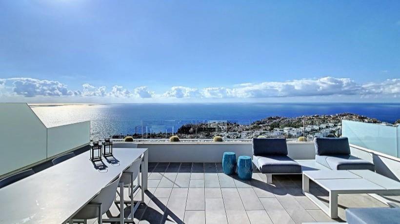 Blue Infinity Cumbre del Sol Views