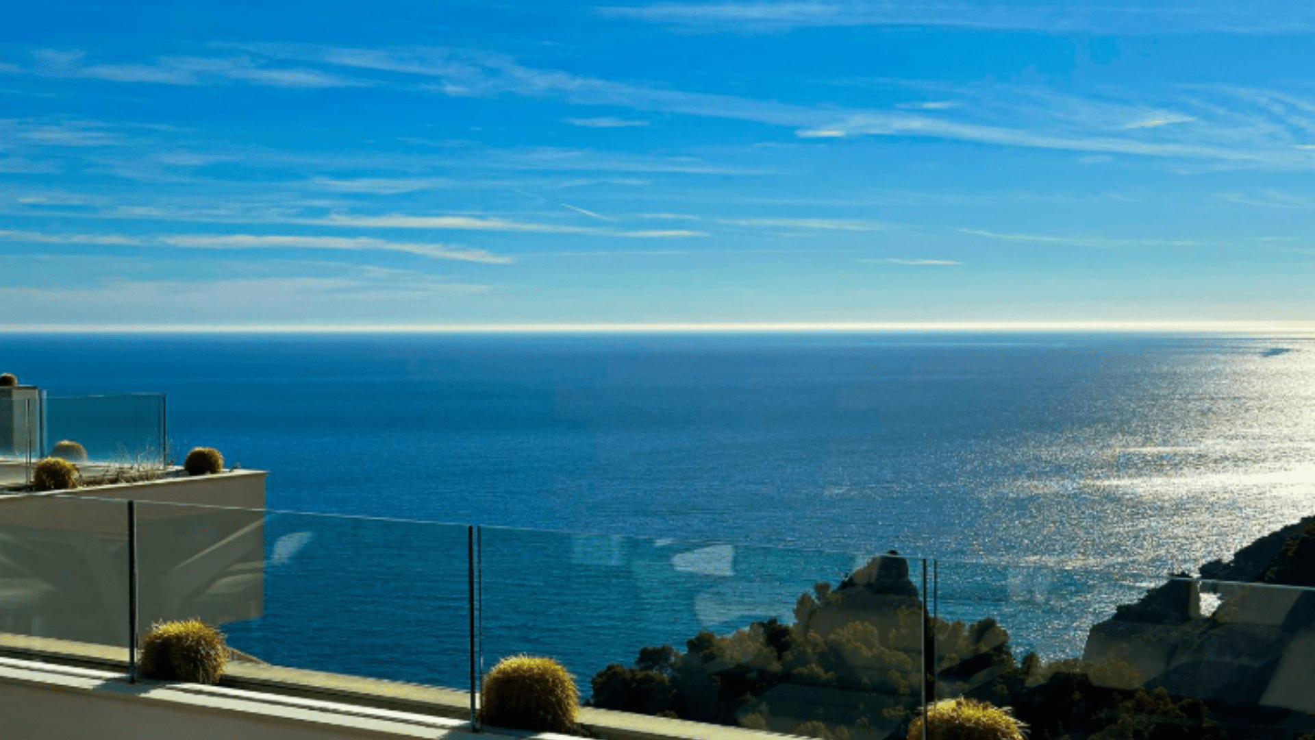 Features of the Novamar Suite properties in Cumbre del Sol