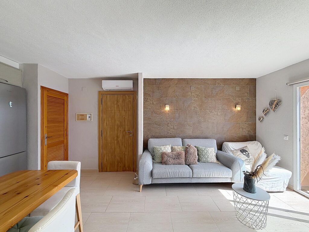 Cumbre del Sol renovated apartment with sea views 6