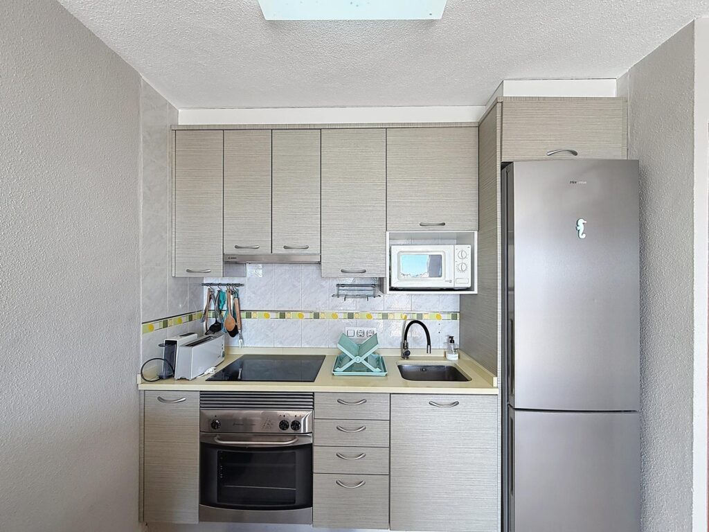 Cumbre del Sol renovated apartment with sea views 9