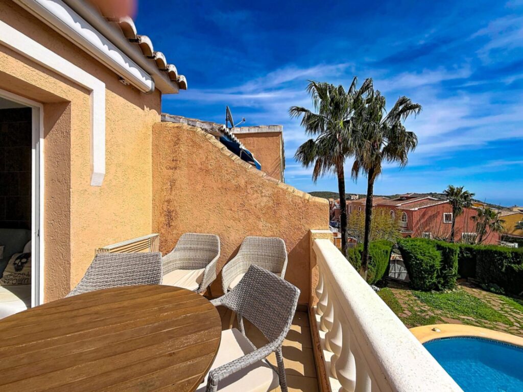 Cumbre del Sol renovated apartment with sea views 16