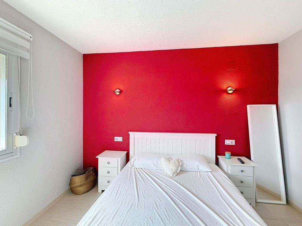 Cumbre del Sol renovated apartment with sea views 19