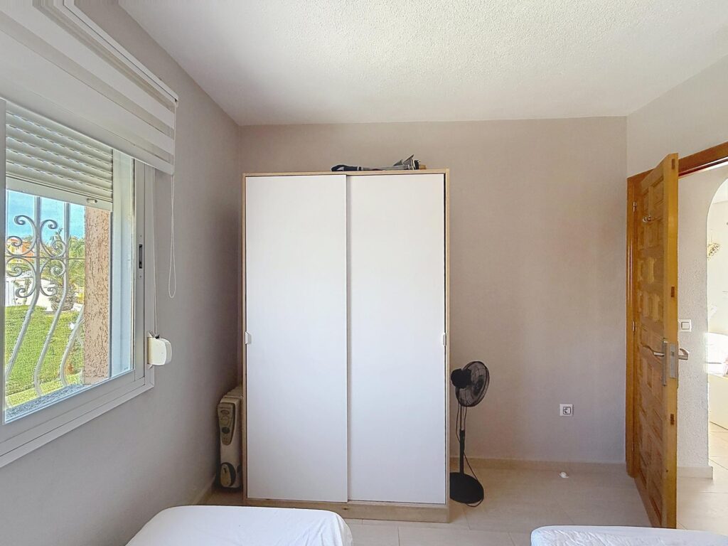 Cumbre del Sol renovated apartment with sea views 26