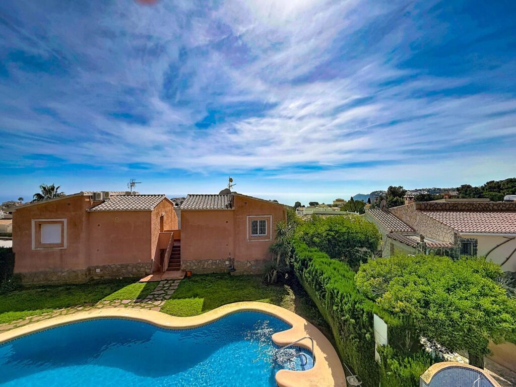 Cumbre del Sol renovated apartment with sea views 31