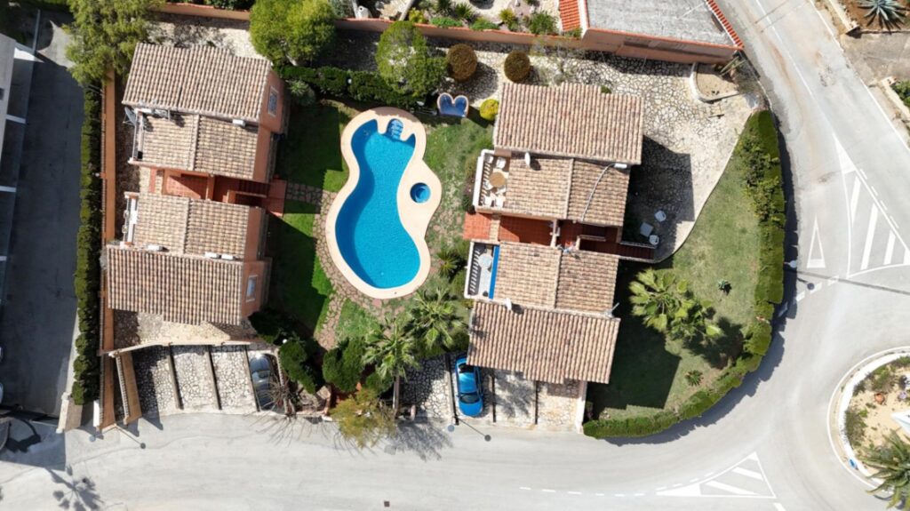 Cumbre del Sol renovated apartment with sea views 32