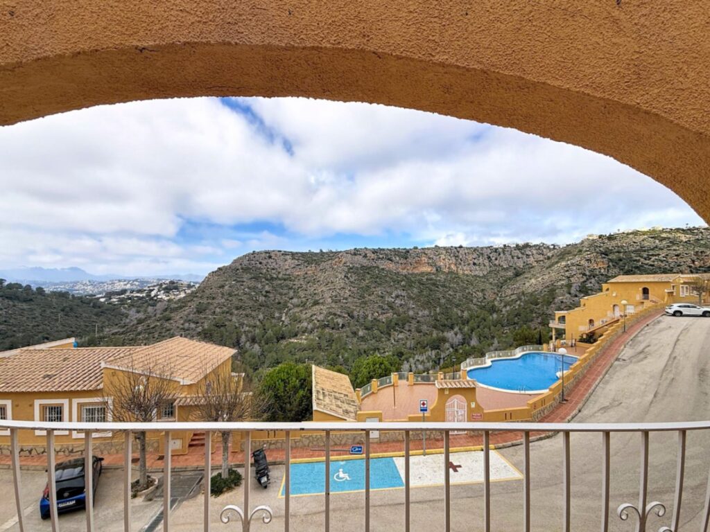Cumbre del Sol apartment in Pueblo Montecala 2