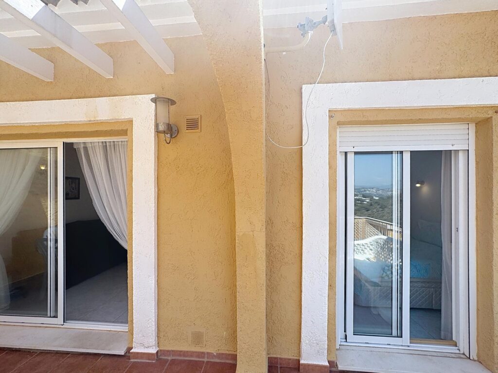 Cumbre del Sol apartment with views of the Moraira valley 27