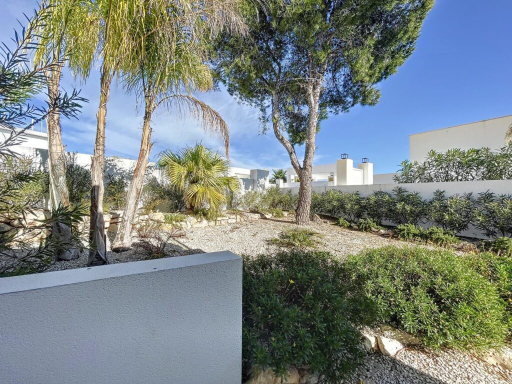 Modern villa with sea views and private pool 60