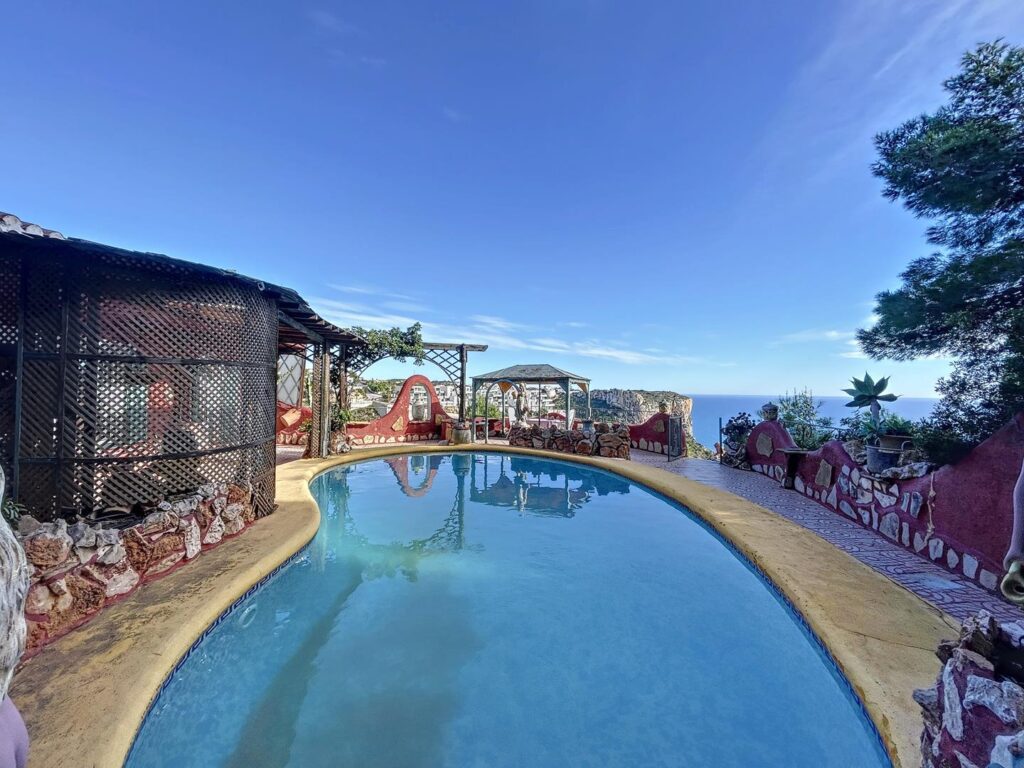 Stunning villa with sea views 1