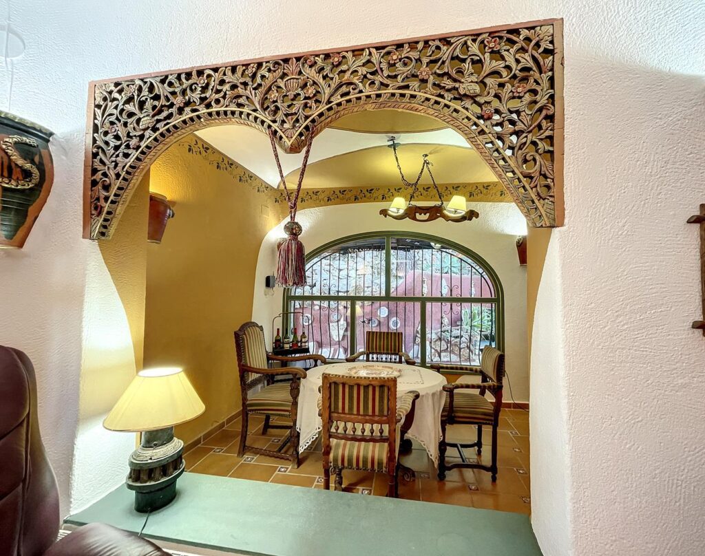 Stunning villa with sea views 12