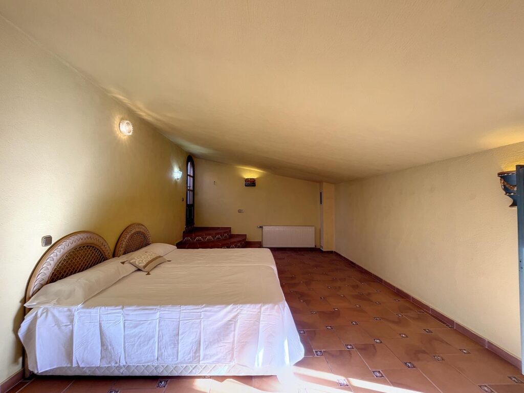 Stunning villa with sea views 47