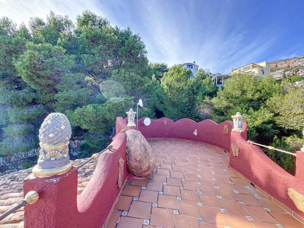 Stunning villa with sea views 53