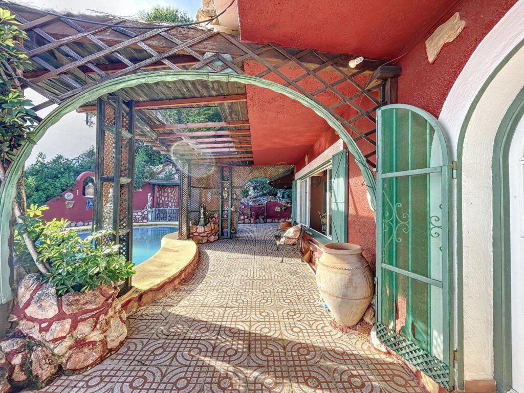 Stunning villa with sea views 56