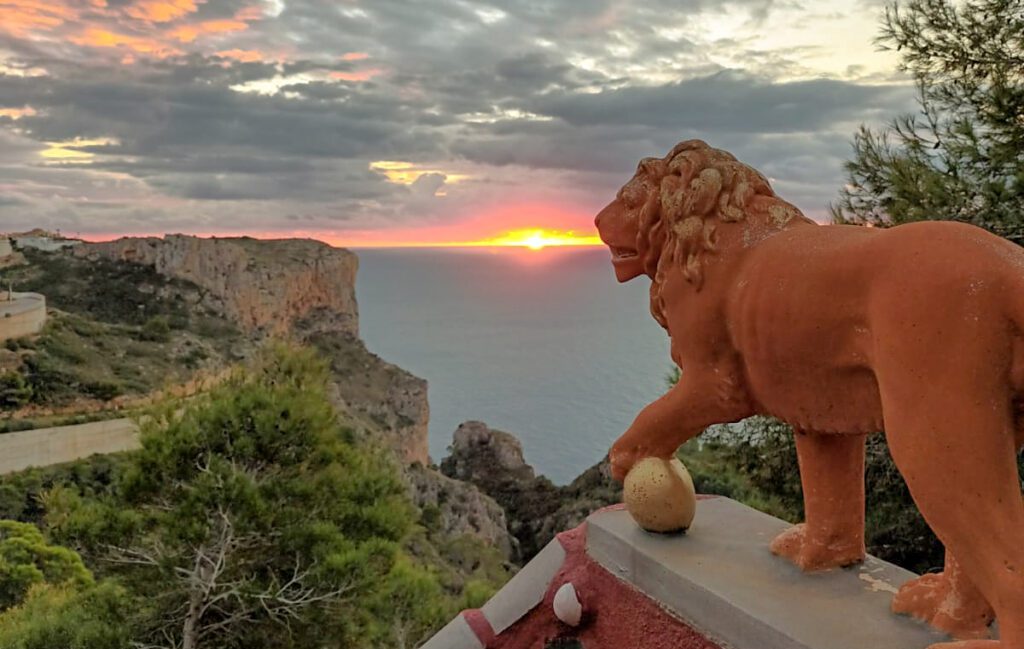 Stunning villa with sea views 73