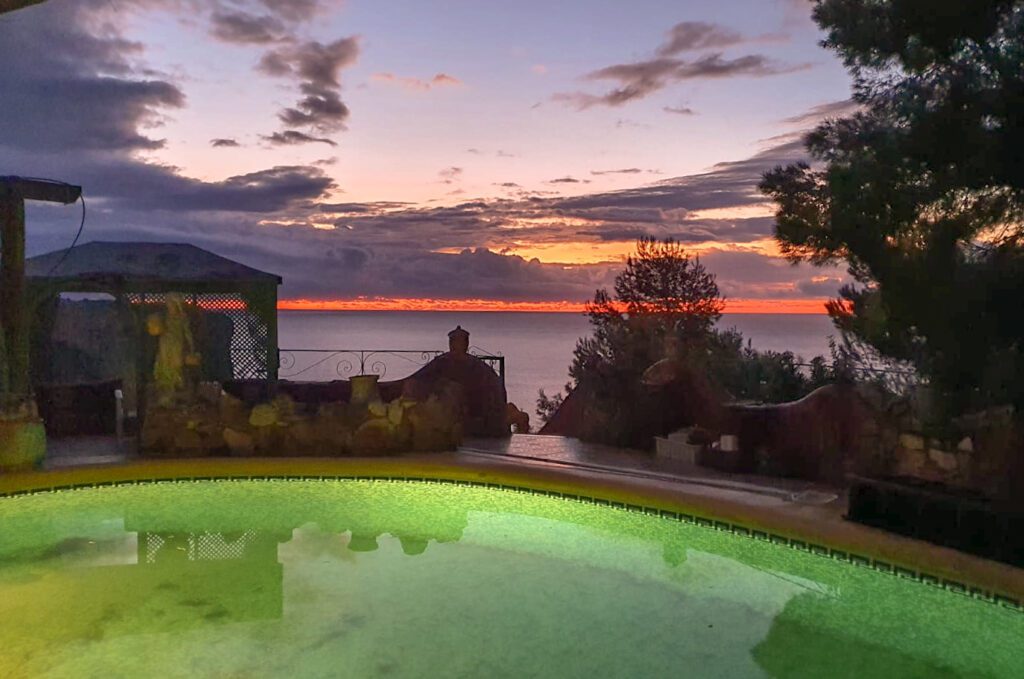 Stunning villa with sea views 76