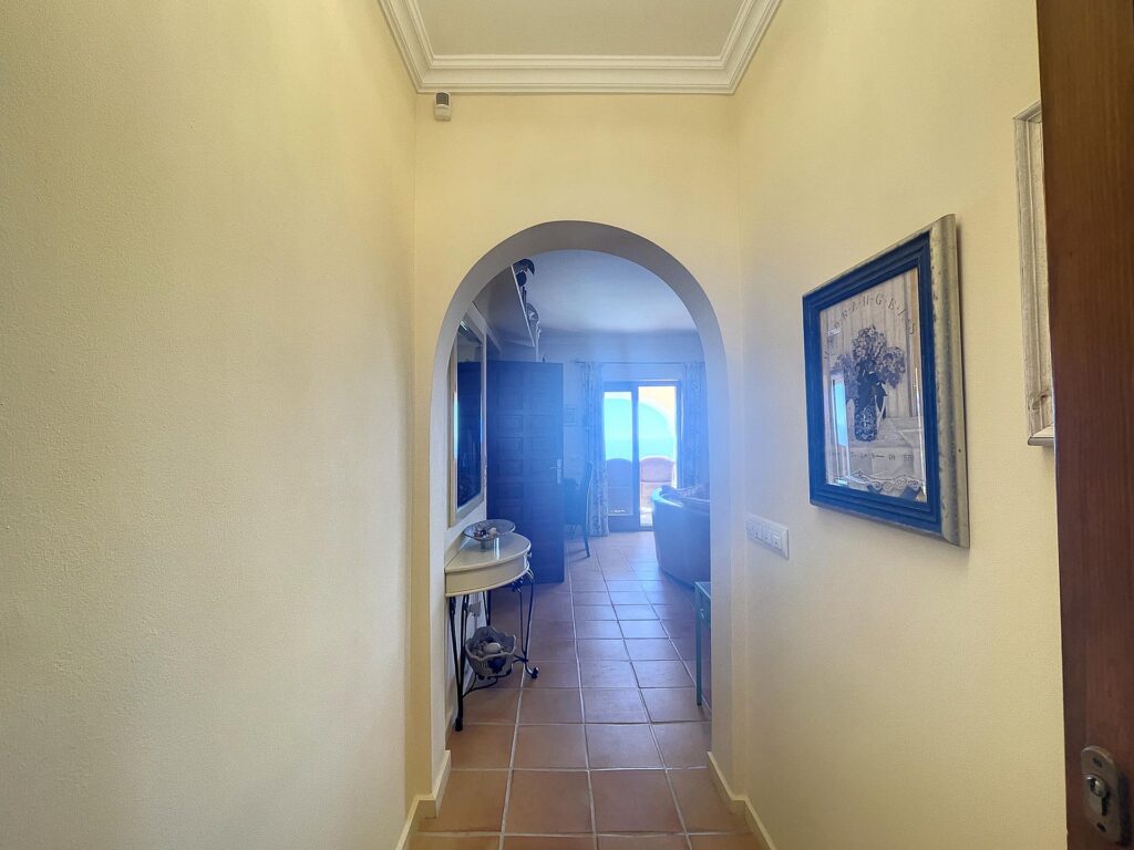 Frontline villa with sea views 8