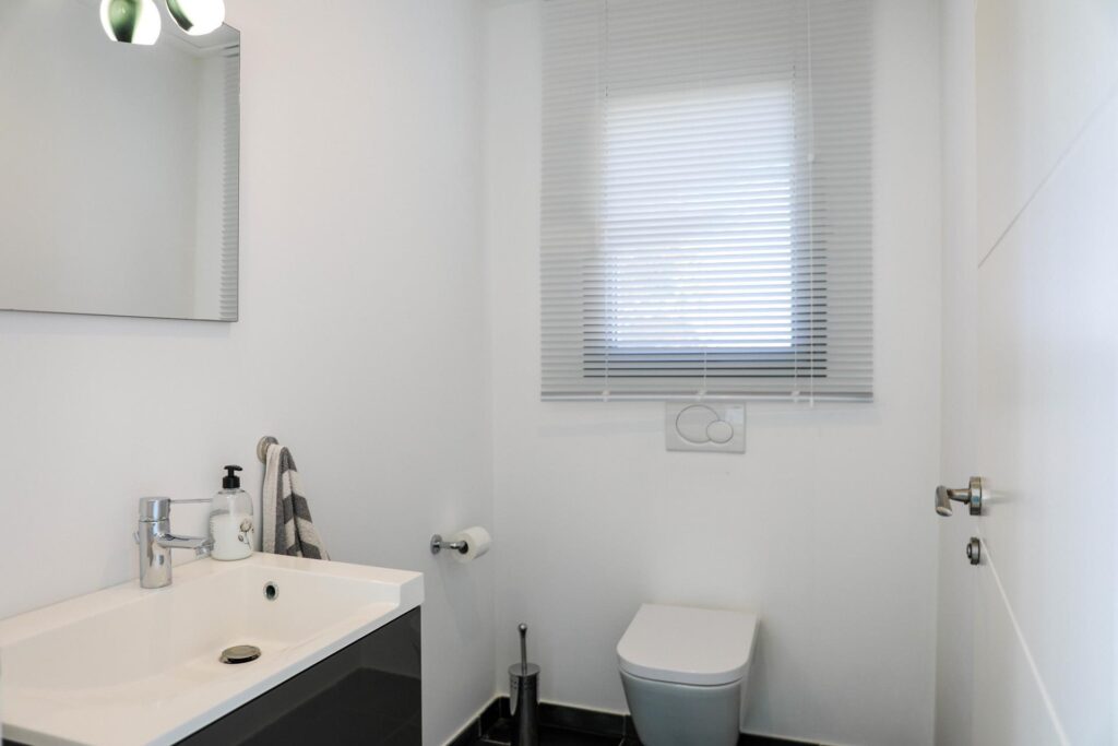 Modern villa with panoramic views 29