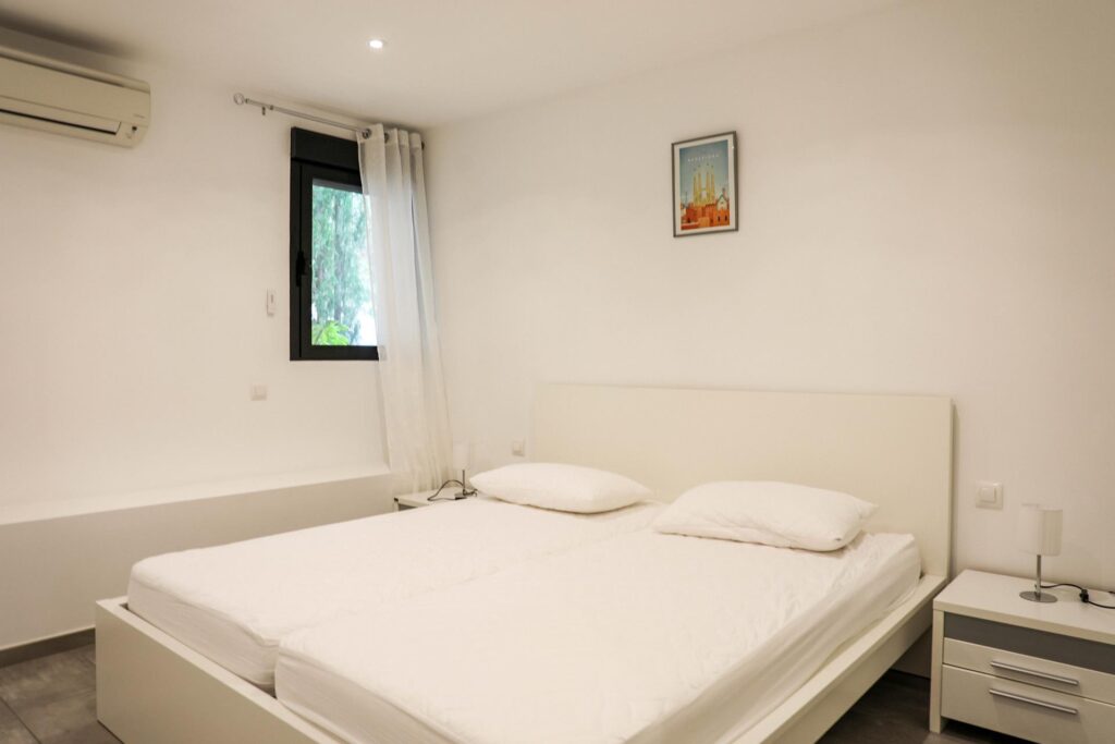 Modern villa with panoramic views 71