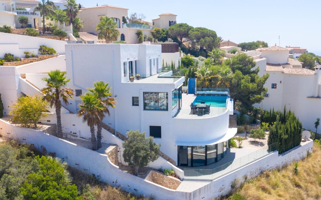 Modern villa with panoramic views 78