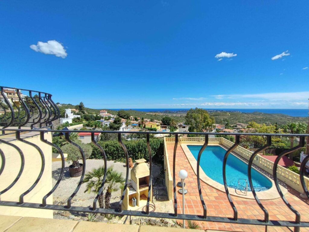 Cumbre del Sol: a Mediterranean-style villa with stunning sea views 6