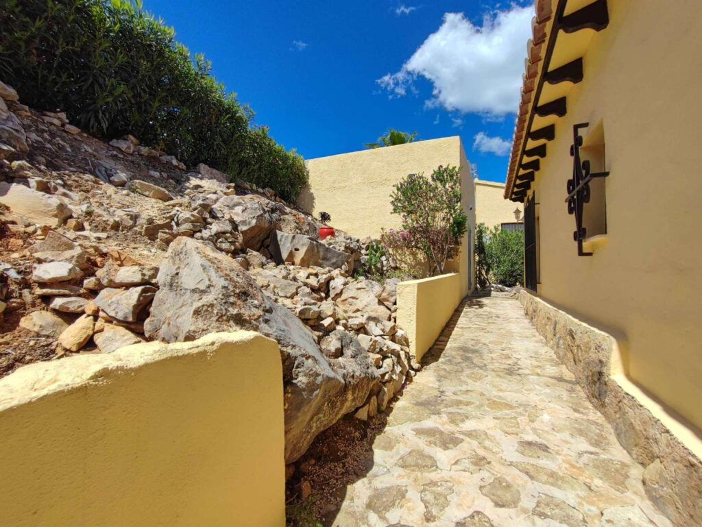 Cumbre del Sol: a Mediterranean-style villa with stunning sea views 45