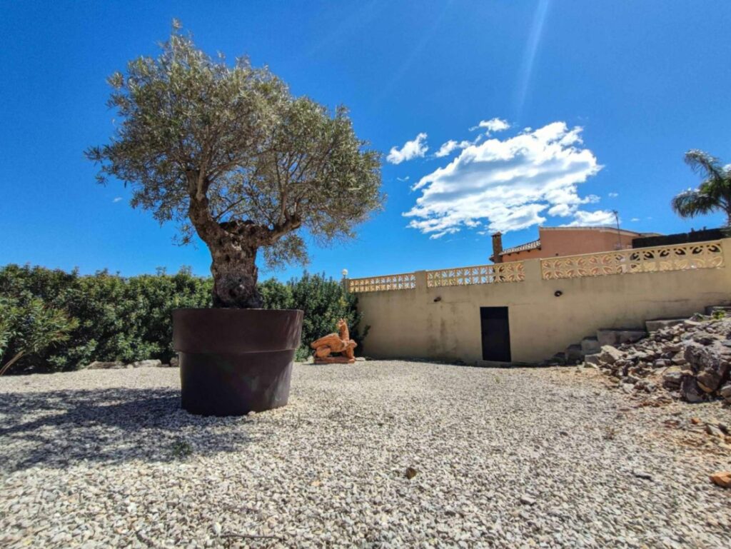 Cumbre del Sol: a Mediterranean-style villa with stunning sea views 49