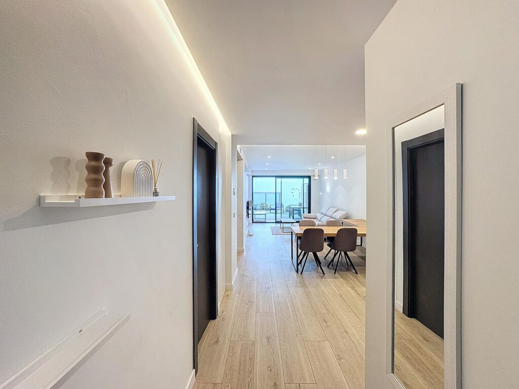 Cumbre del Sol, modern apartment with private garden 2