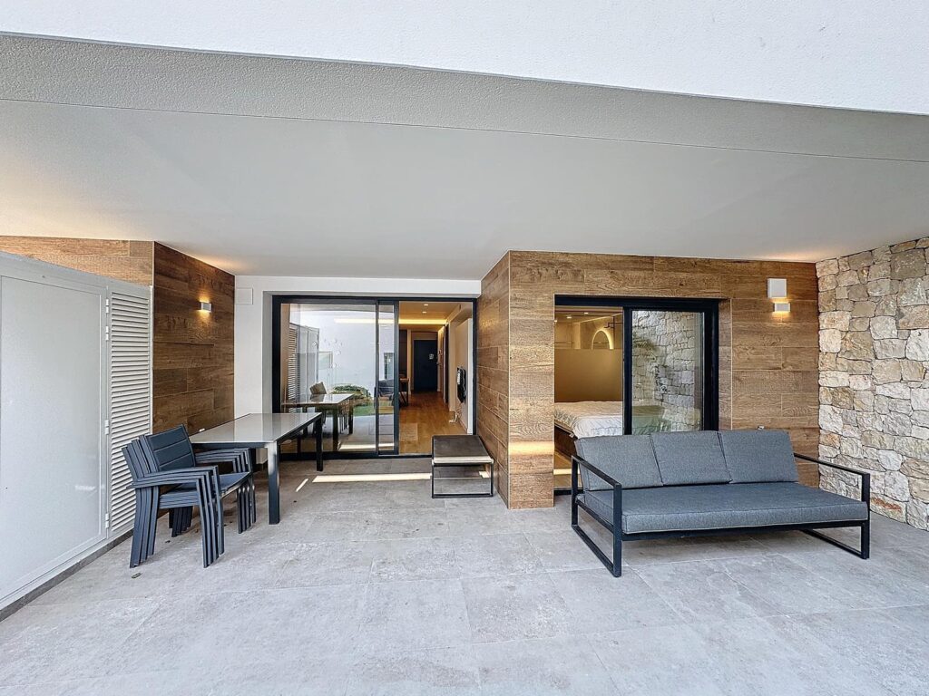 Cumbre del Sol, modern apartment with private garden 11