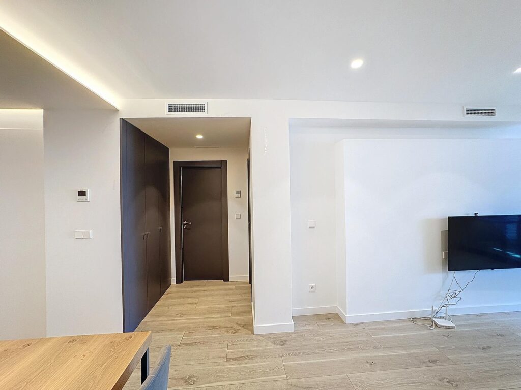 Cumbre del Sol, modern apartment with private garden 19