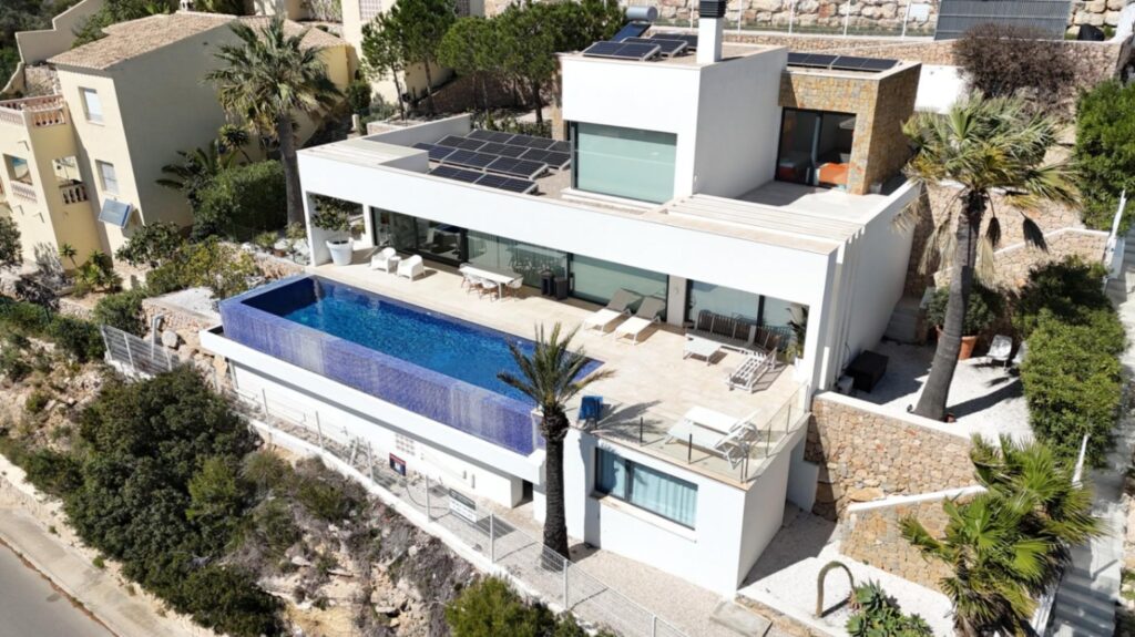 Cumbre del Sol modern villa with panoramic sea views 2