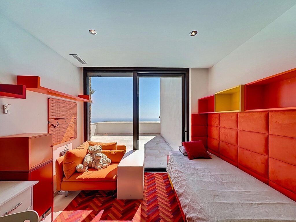 Cumbre del Sol modern villa with panoramic sea views 9