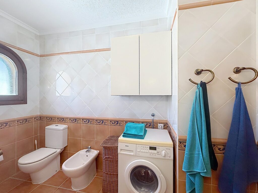 Cumbre del Sol villa with spectacular views of the sea and cliffs. 59