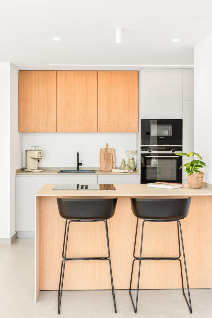 Cumbre del Sol: a new-build villa with sea views 9