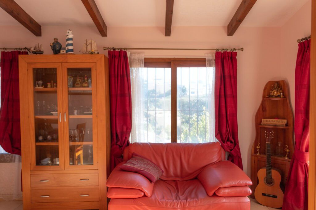 Cumbre del Sol: a Mediterranean-style villa with a swimming pool and sea views 35