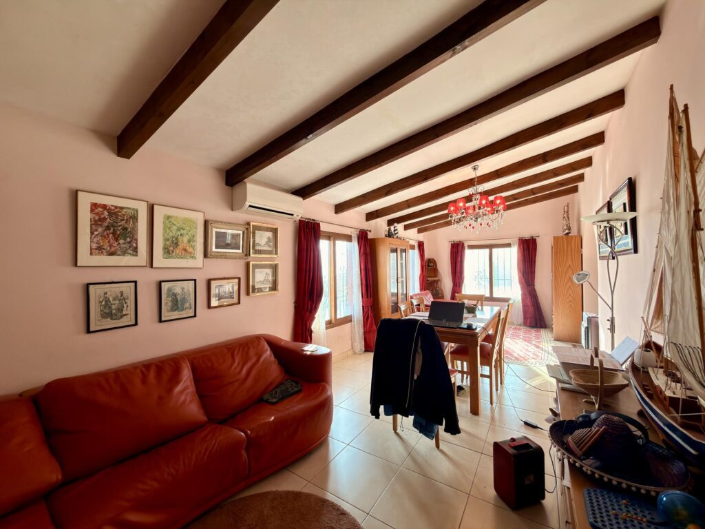 Cumbre del Sol: a Mediterranean-style villa with a swimming pool and sea views 39