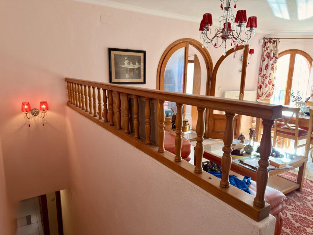 Cumbre del Sol: a Mediterranean-style villa with a swimming pool and sea views 44