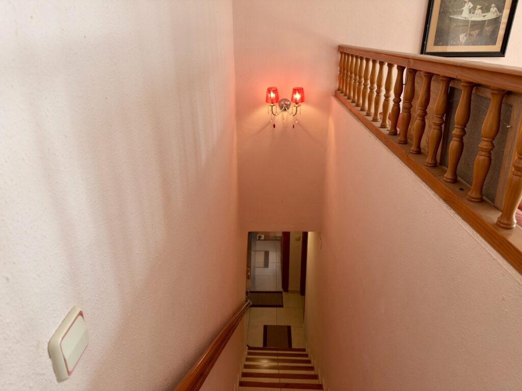 Cumbre del Sol: a Mediterranean-style villa with a swimming pool and sea views 45