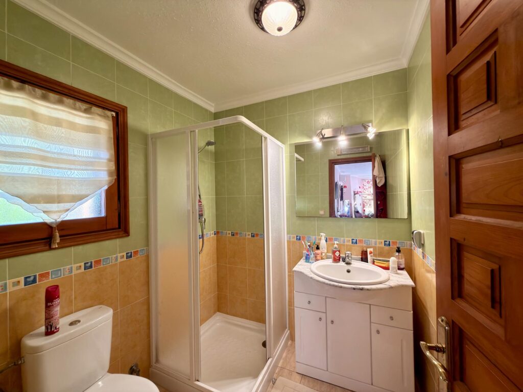 Cumbre del Sol: a Mediterranean-style villa with a swimming pool and sea views 47