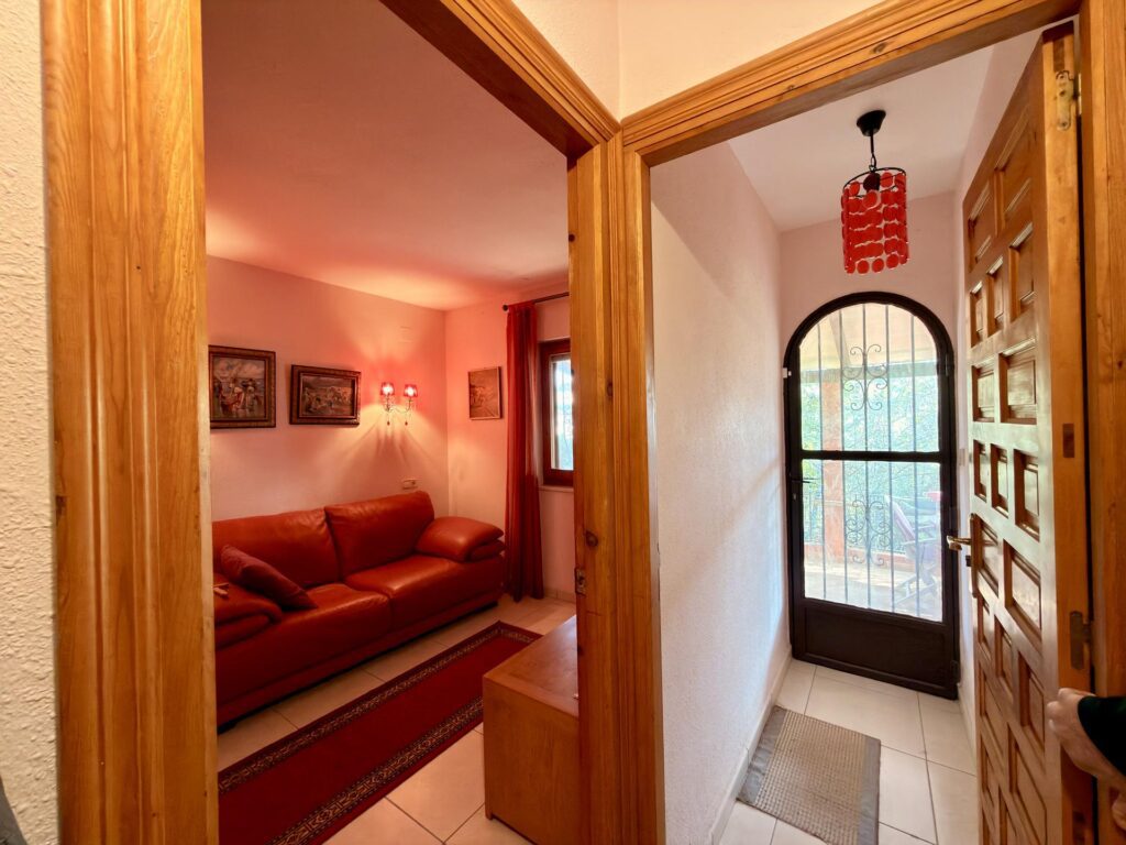 Cumbre del Sol: a Mediterranean-style villa with a swimming pool and sea views 52