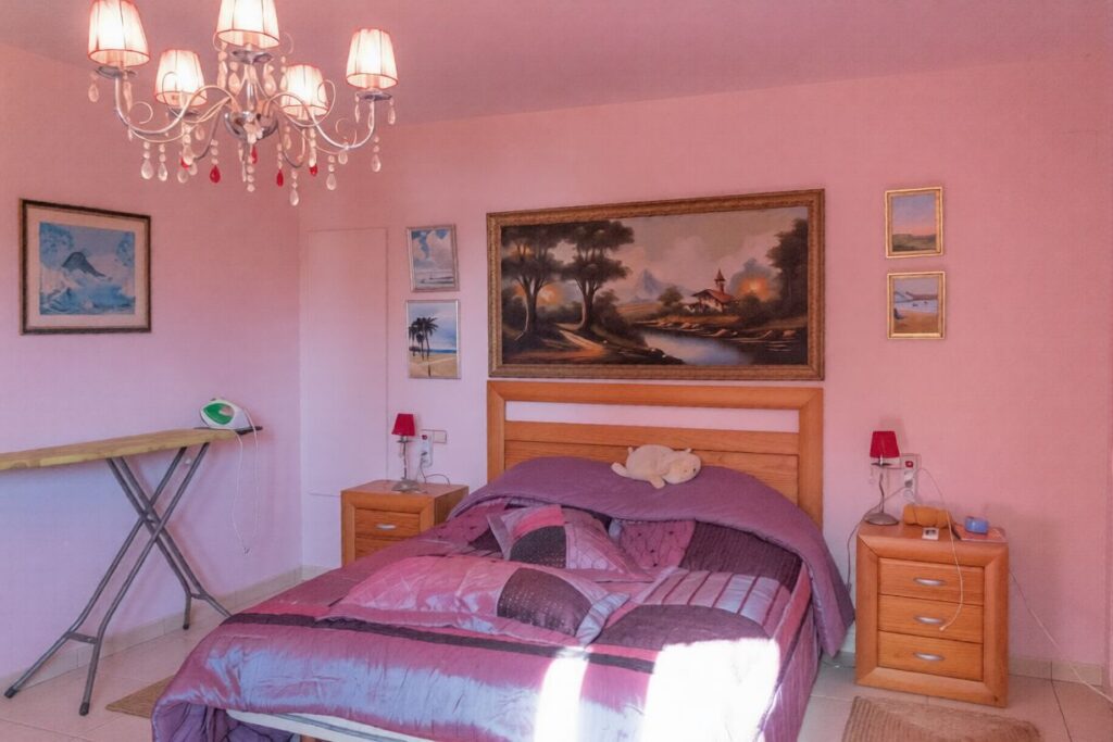 Cumbre del Sol: a Mediterranean-style villa with a swimming pool and sea views 56