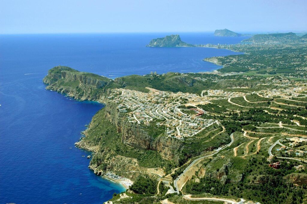 Cumbre del Sol villa with panoramic sea views and modern luxury 8