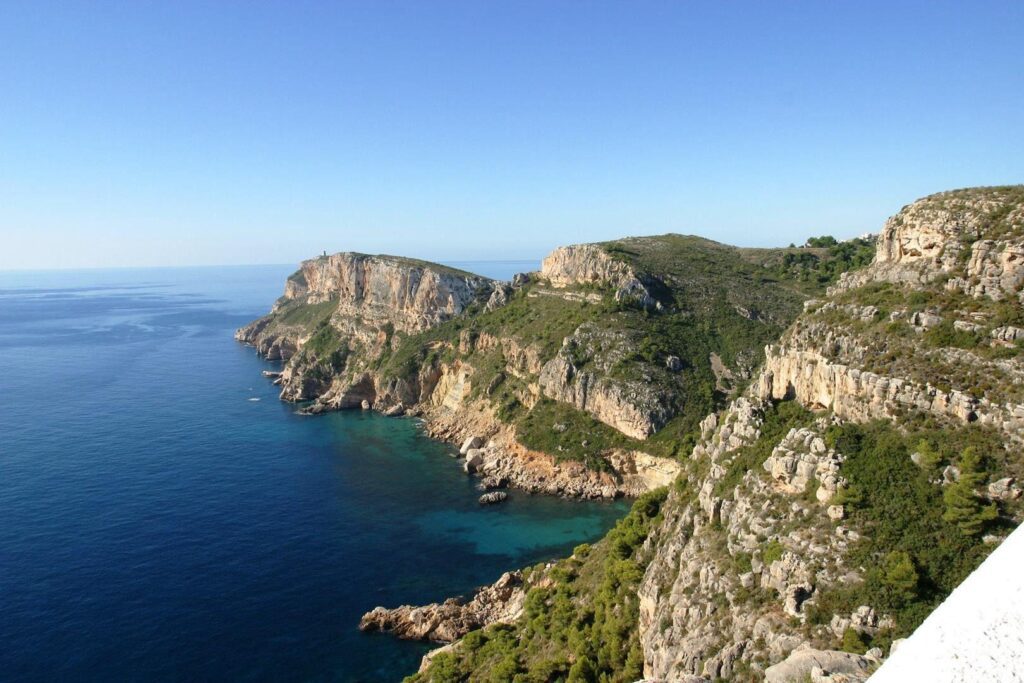 Cumbre del Sol: a spectacular villa with stunning sea views 8