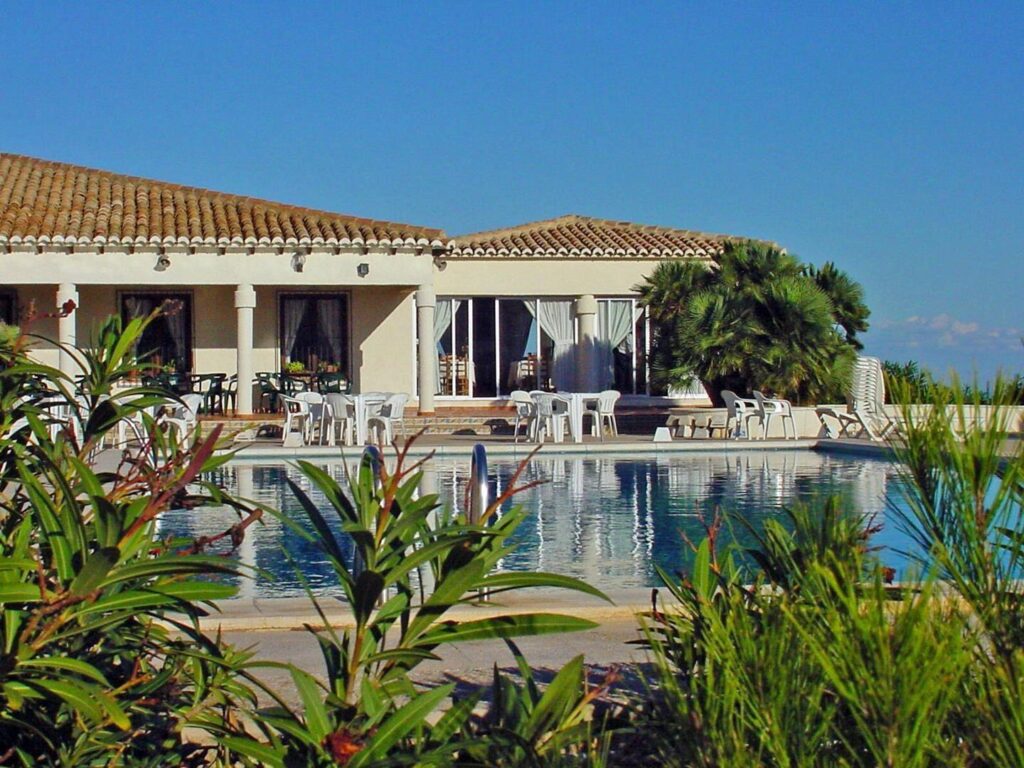 Cumbre del Sol: a spectacular villa with stunning sea views 22