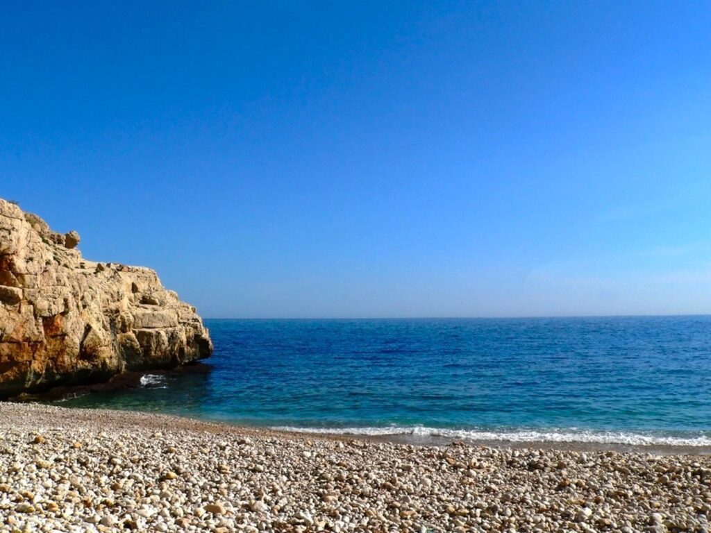 Cumbre del Sol: a new-build villa with panoramic sea views 22