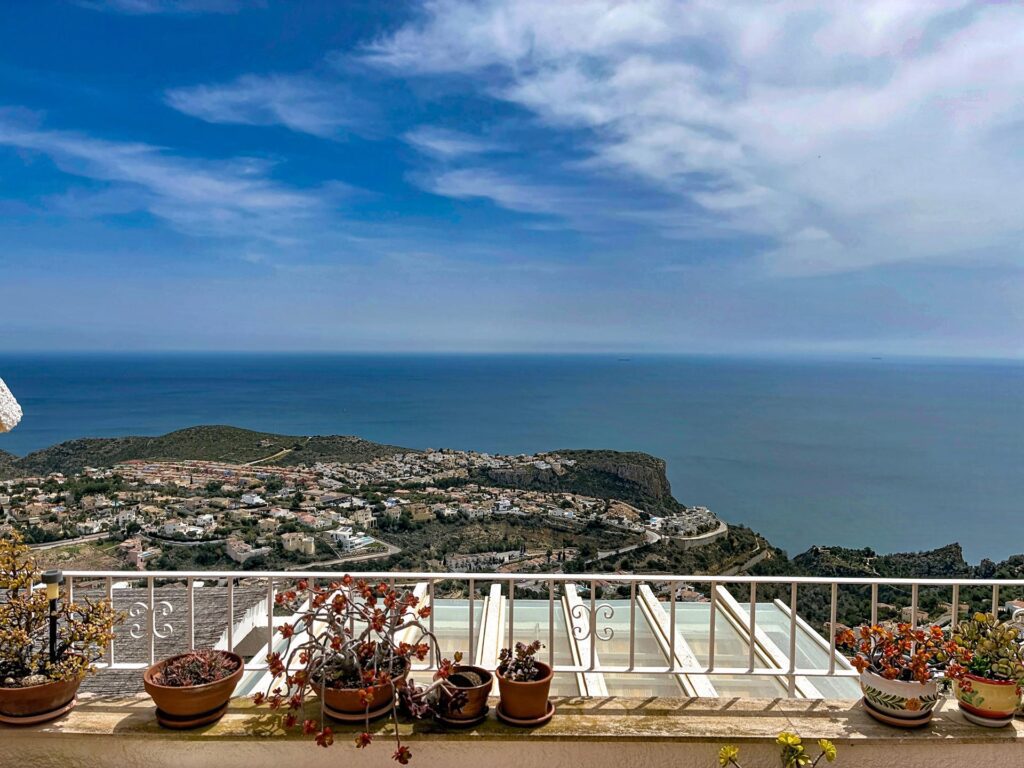 Cumbre del Sol apartment with spectacular panoramic sea views 2