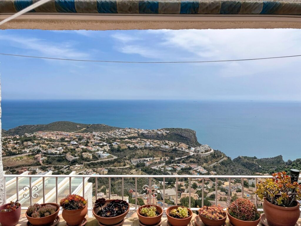 Cumbre del Sol apartment with spectacular panoramic sea views 8