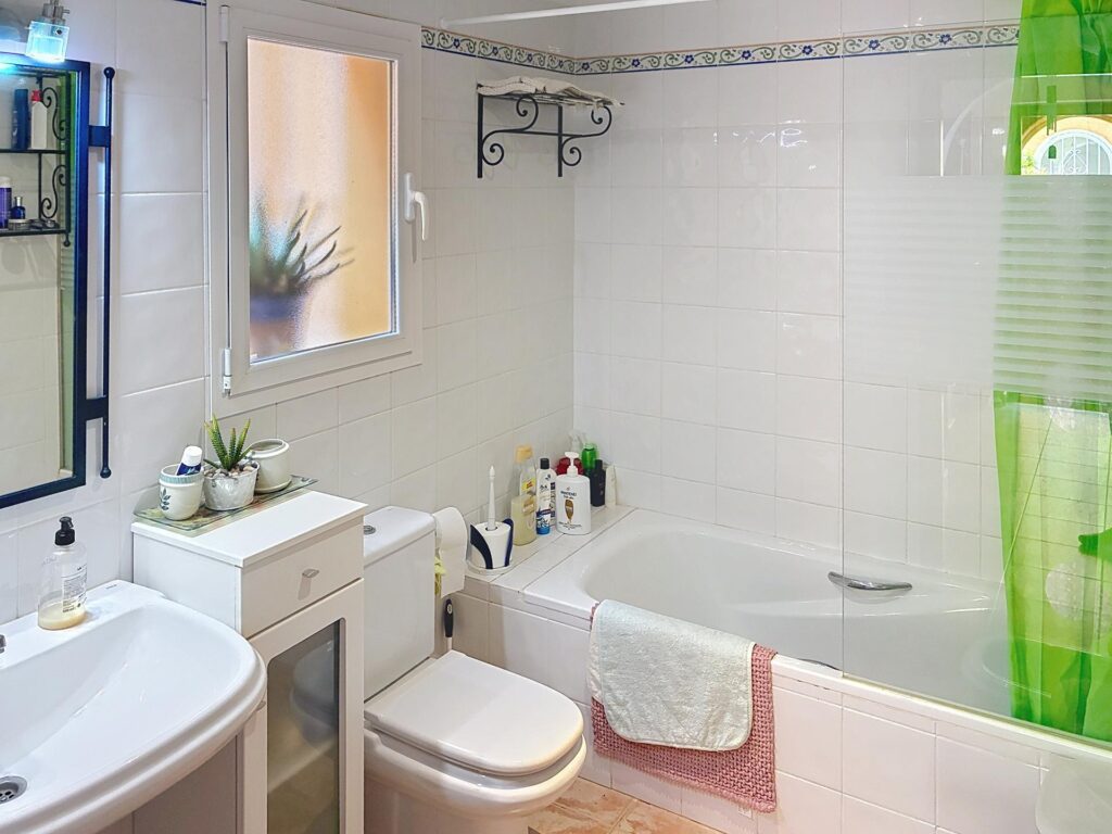 Cumbre del Sol apartment with spectacular panoramic sea views 11