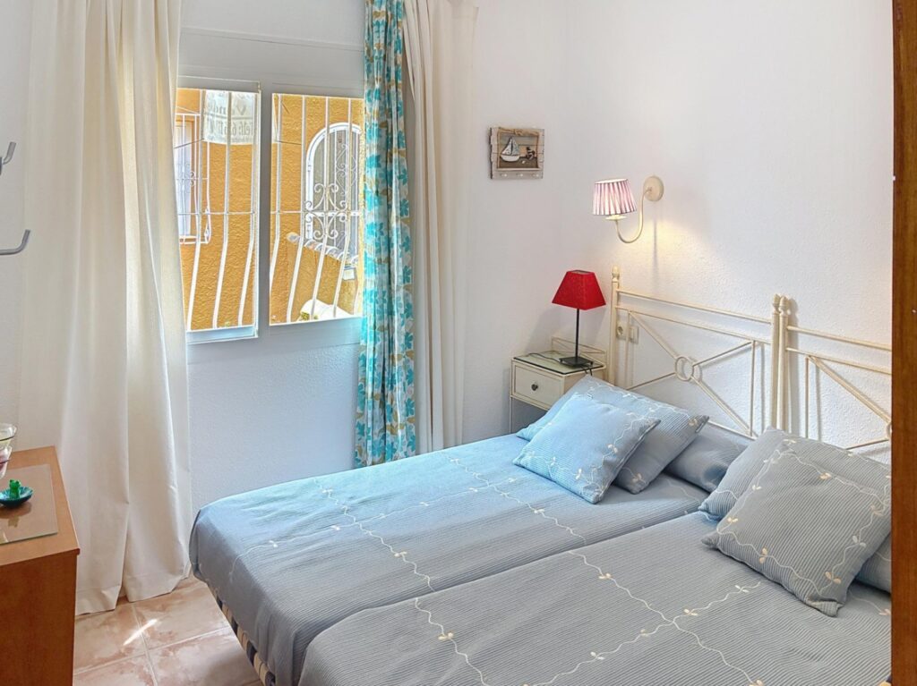 Cumbre del Sol apartment with spectacular panoramic sea views 15