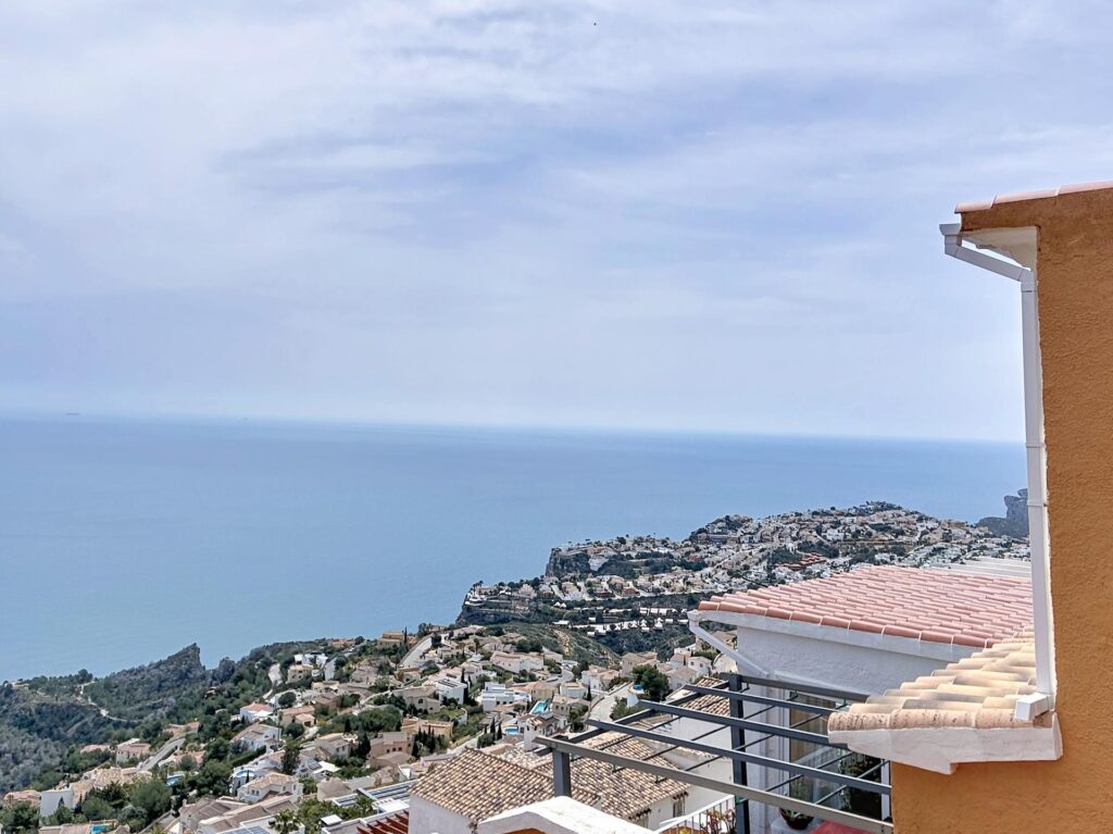 Cumbre del Sol apartment with spectacular panoramic sea views 27