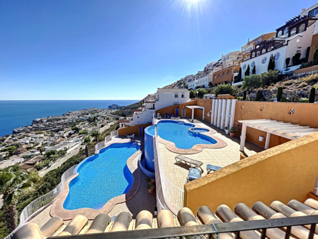 Cumbre del Sol apartment with spectacular panoramic sea views 29